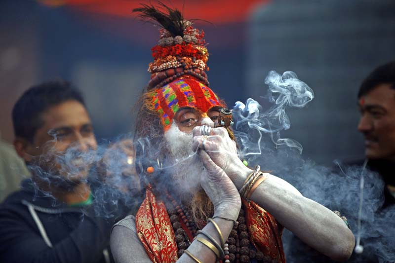 Sadhu-smokes-marijuana-in-Pashupatinath-Temple-for-Mahashivaratri